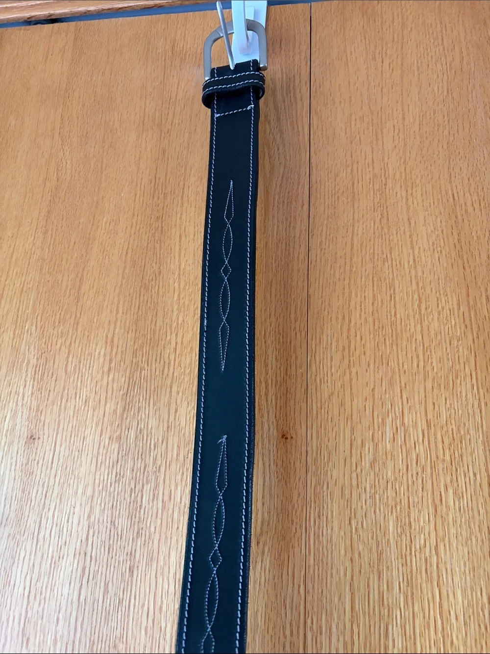 Dover Saddlery Black Leather Equestrian Horse Riding Belt 28 white stitching EUC